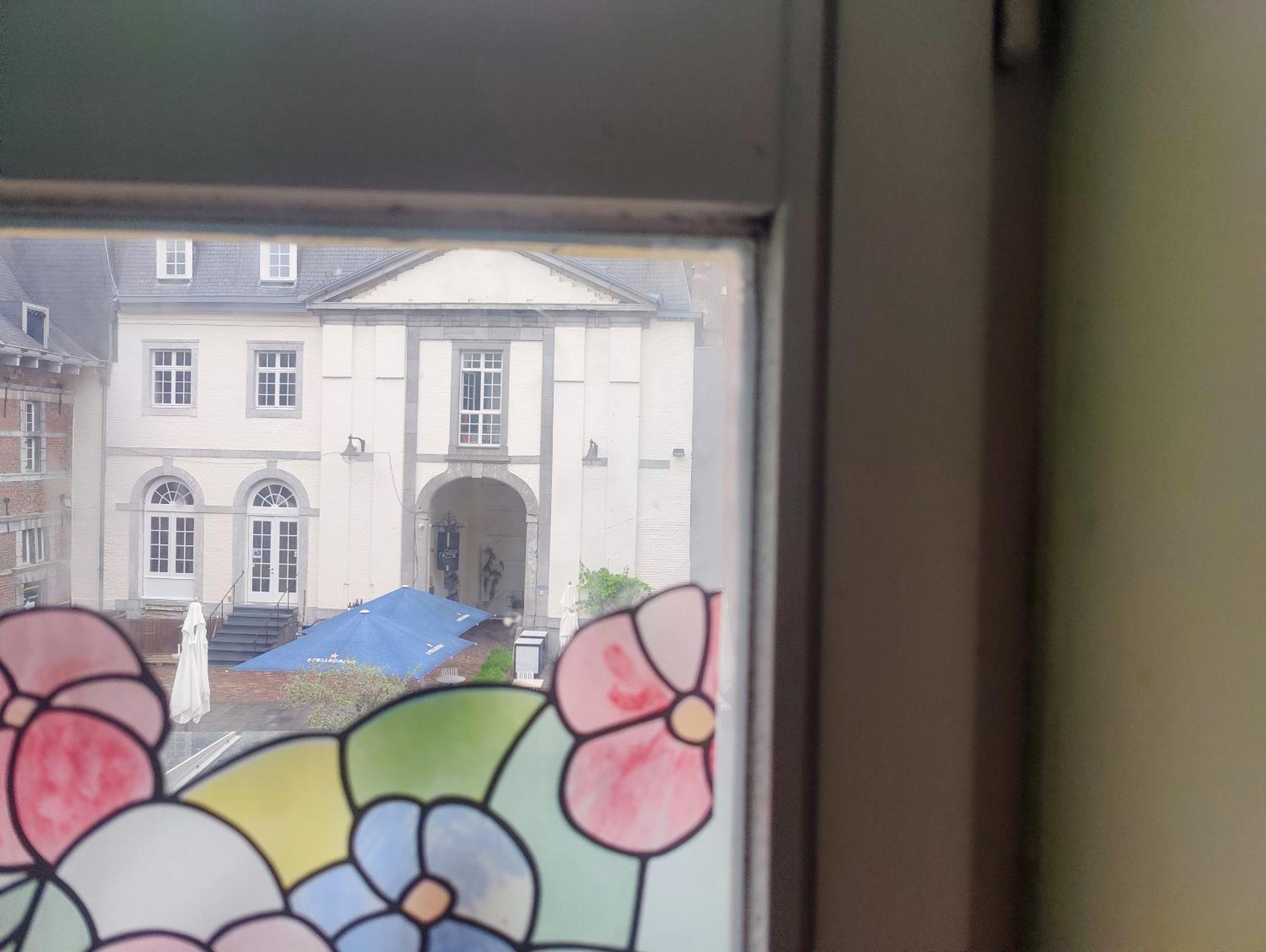 Kolmojen Hotell Sint-Truiden Exteriör bild