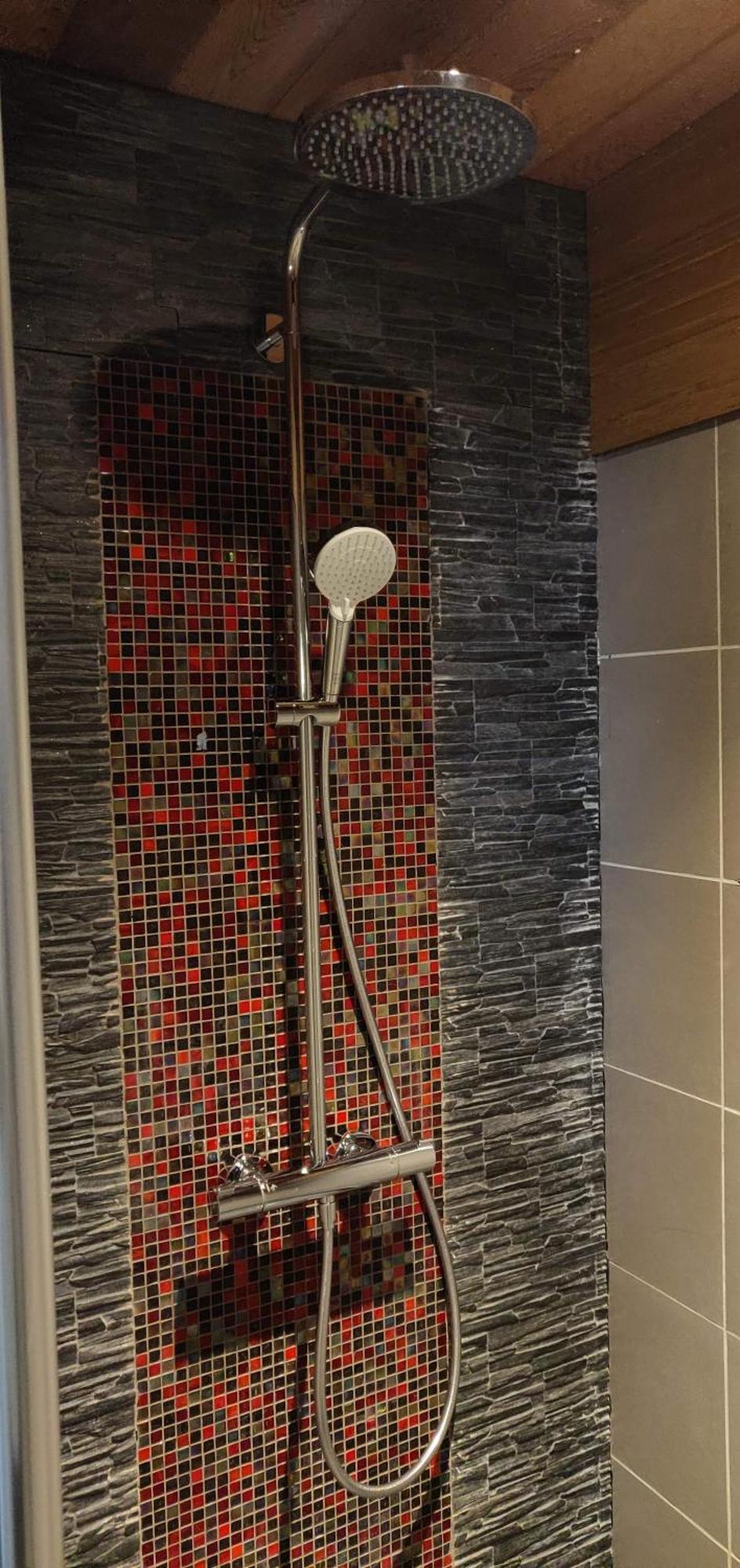 Kolmojen Hotell Sint-Truiden Exteriör bild